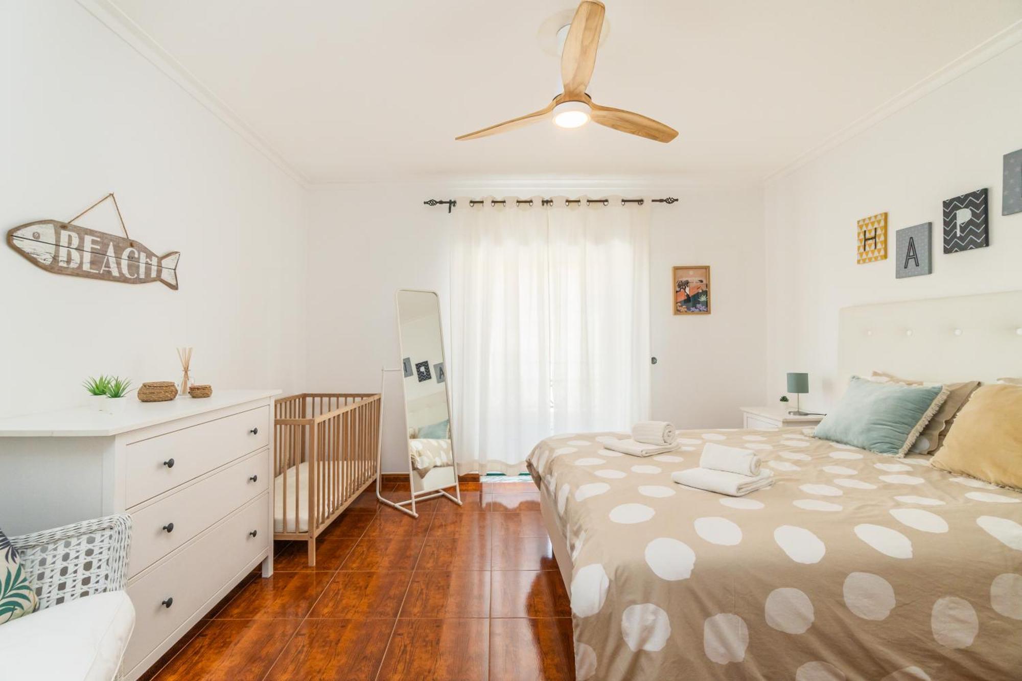 Вілла Baleal Happiness Surf House Феррел Екстер'єр фото