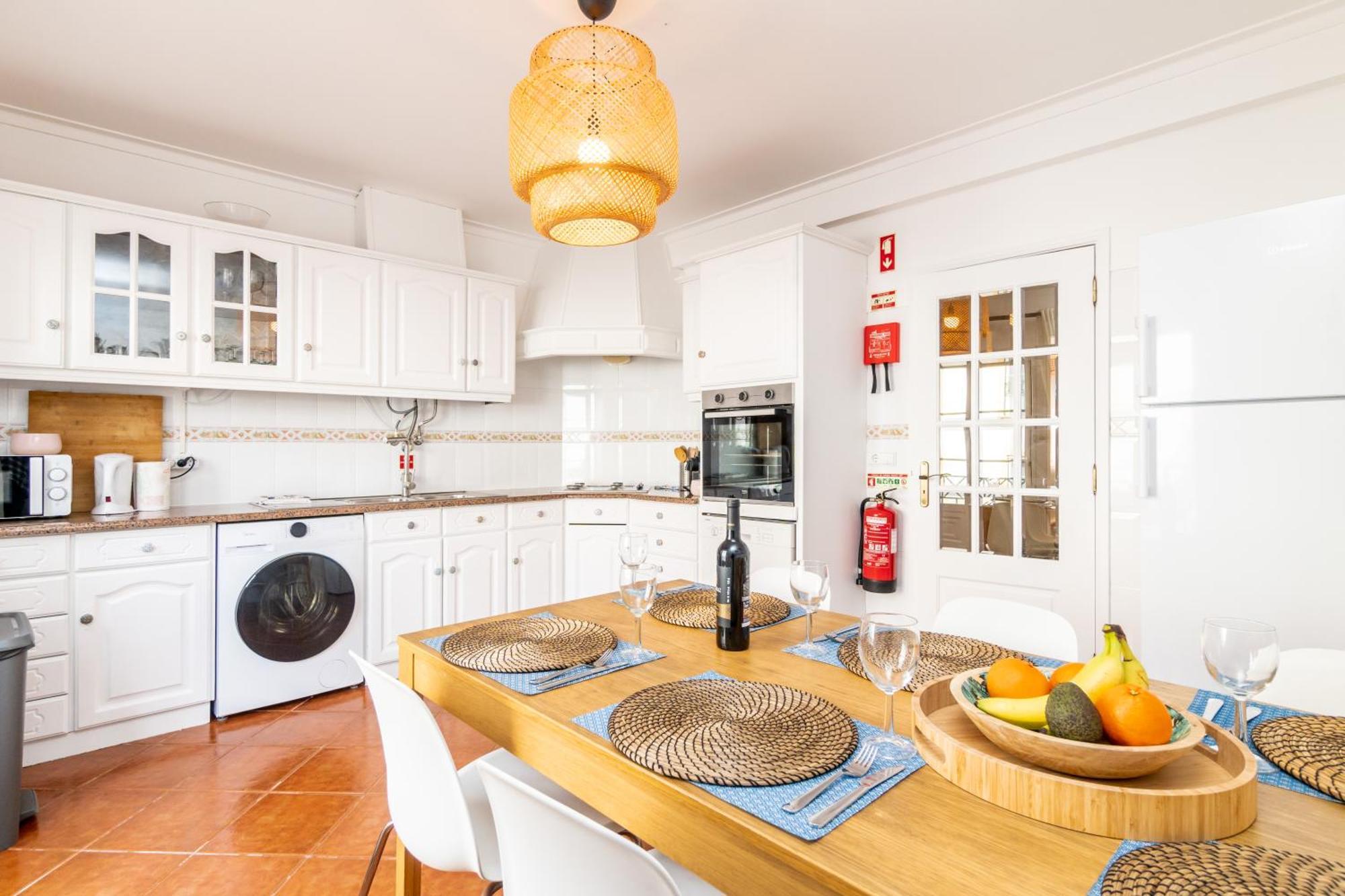 Вілла Baleal Happiness Surf House Феррел Екстер'єр фото