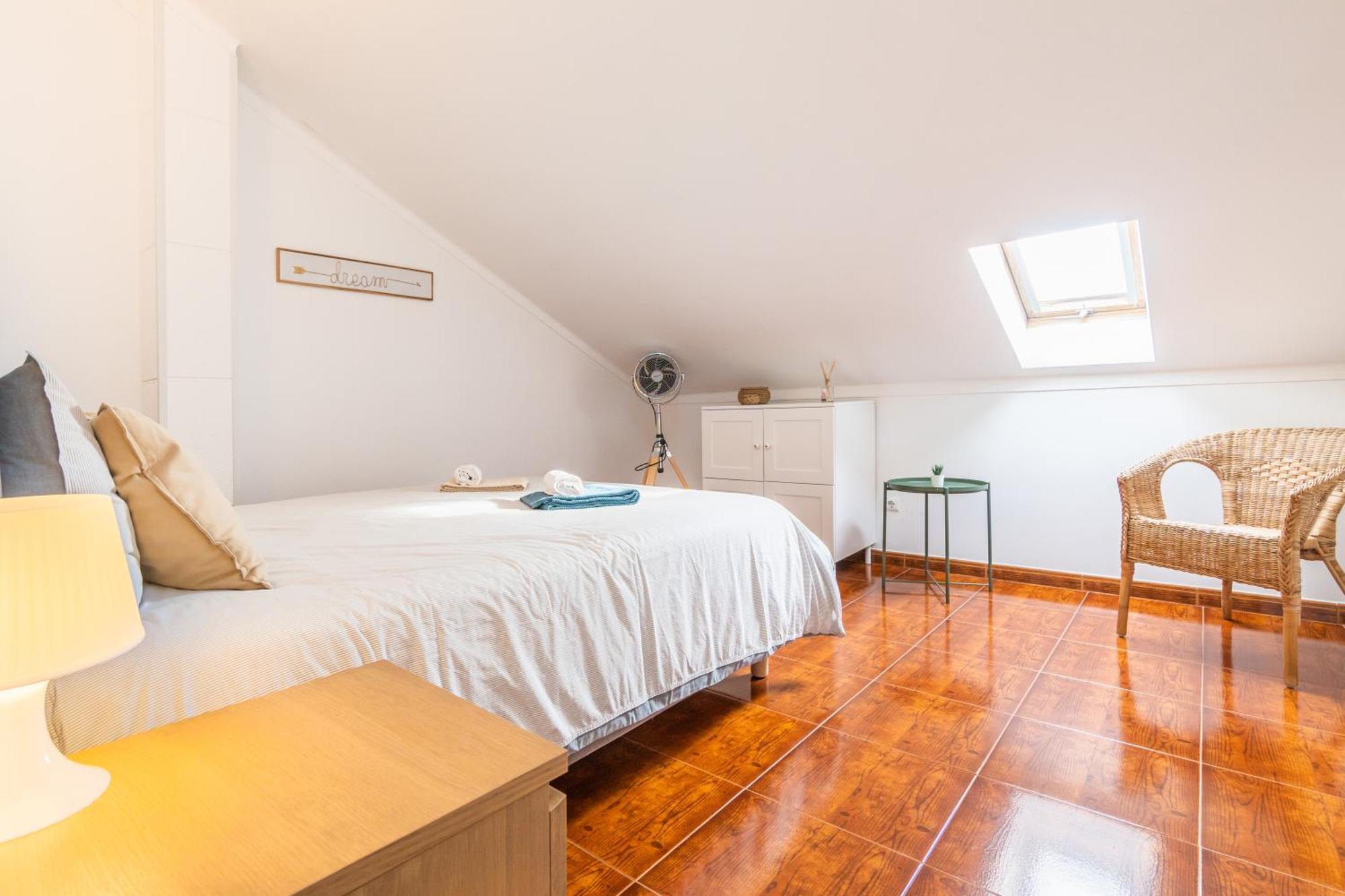 Вілла Baleal Happiness Surf House Феррел Екстер'єр фото