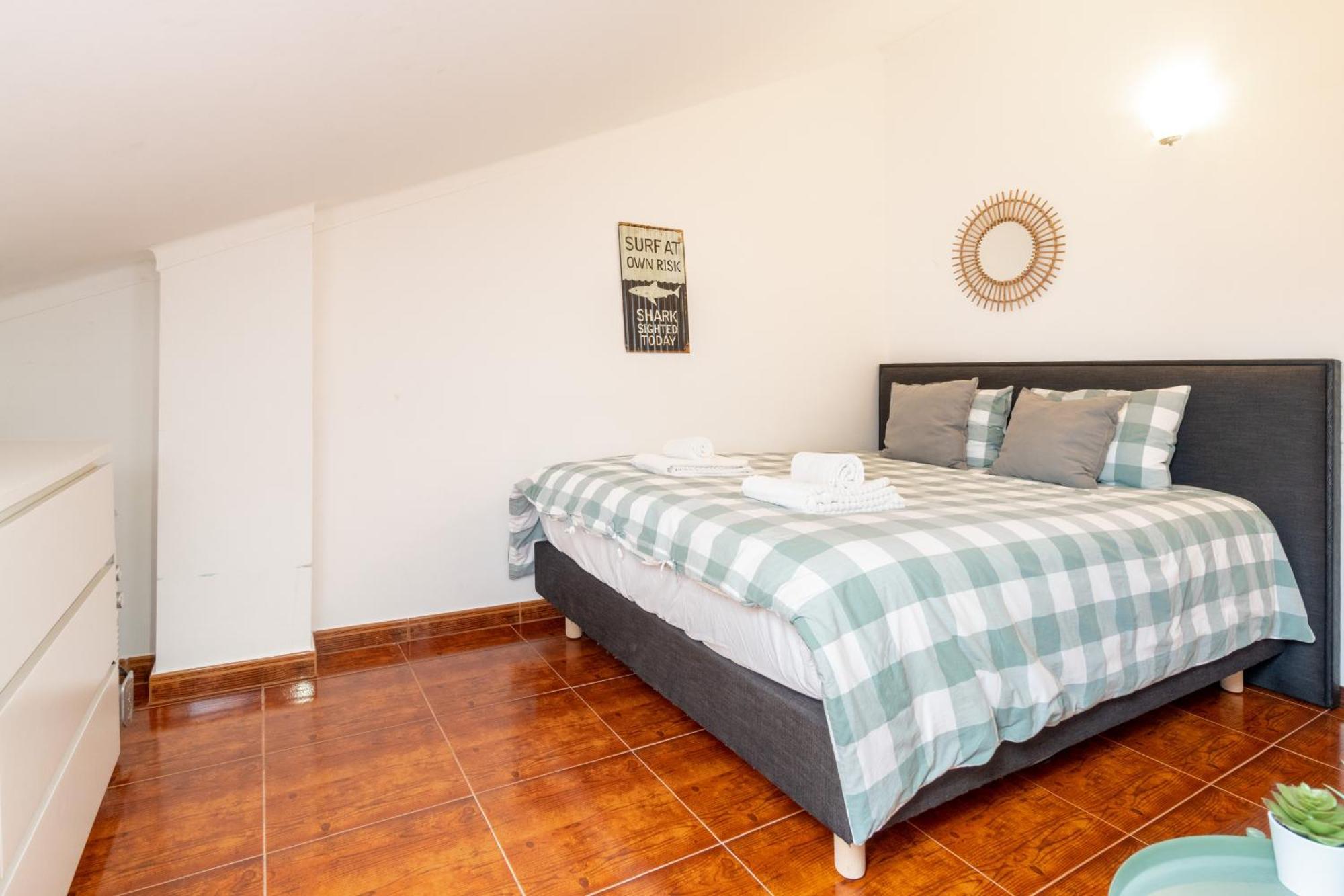 Вілла Baleal Happiness Surf House Феррел Екстер'єр фото